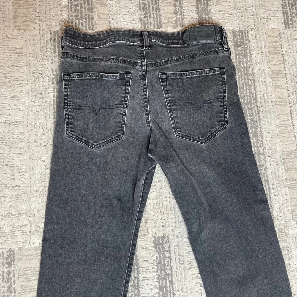 Diesel Buster Regular Slim-Tapered Jeans Mens‎ 30x32 Faded Black Fly Stretch